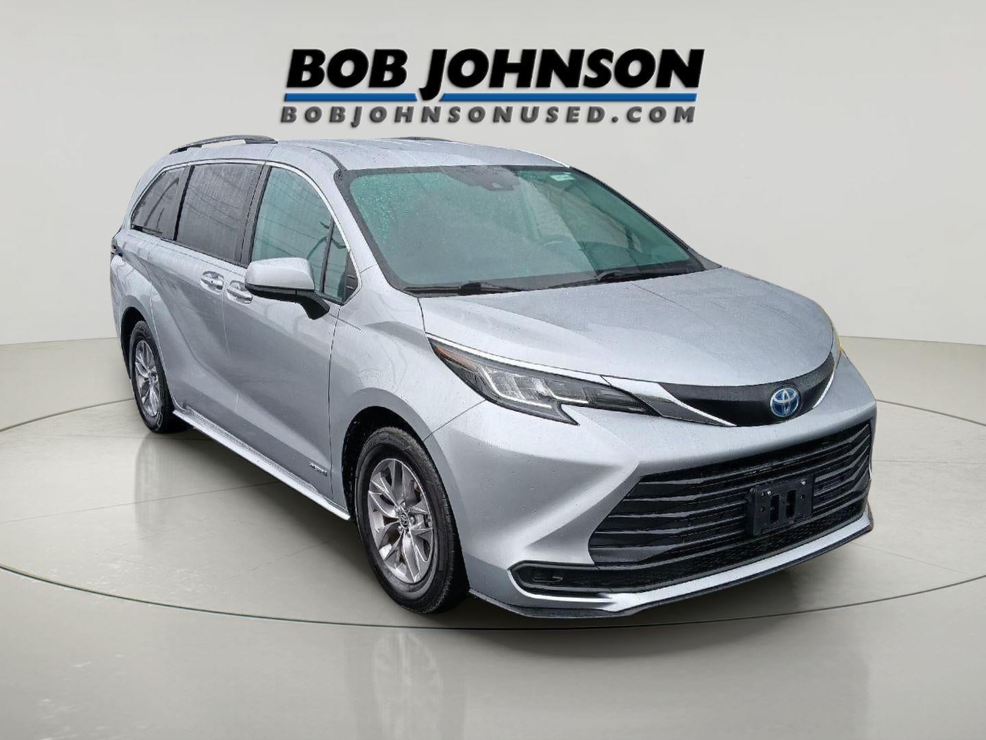 2021 Toyota SIENNA LE LE 8-Passenger