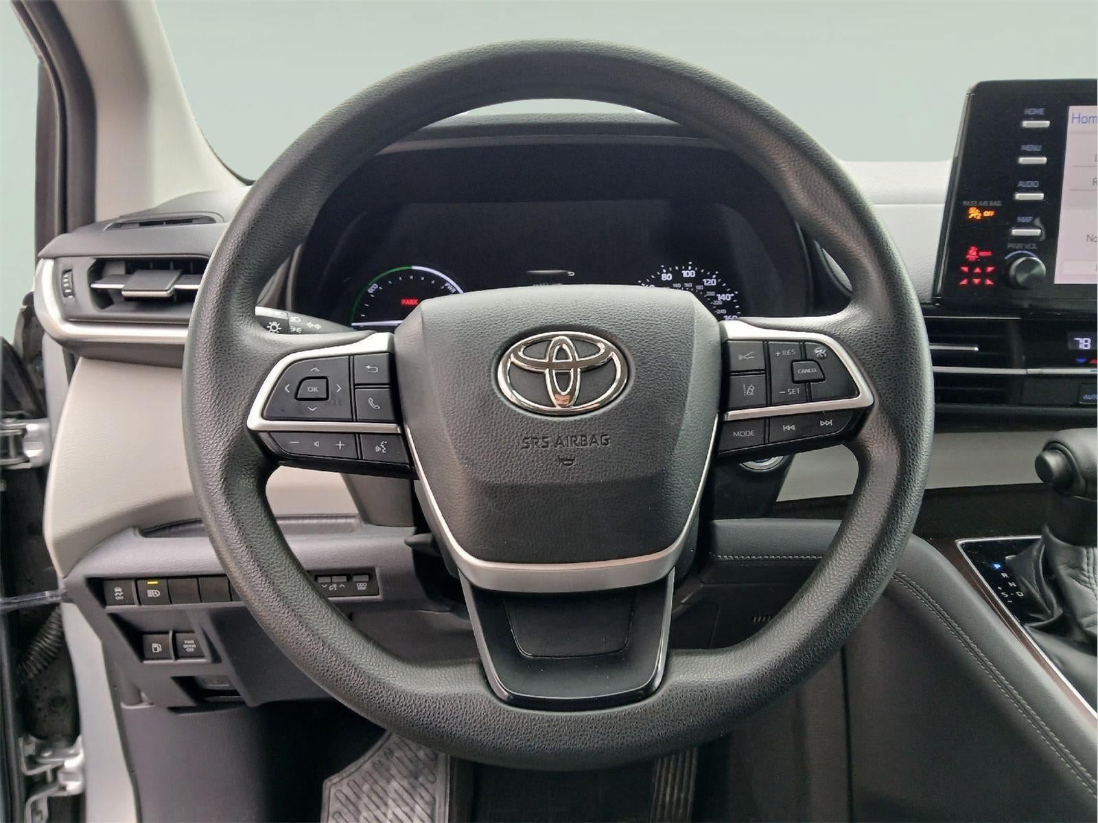 2021 Toyota SIENNA LE LE 8-Passenger