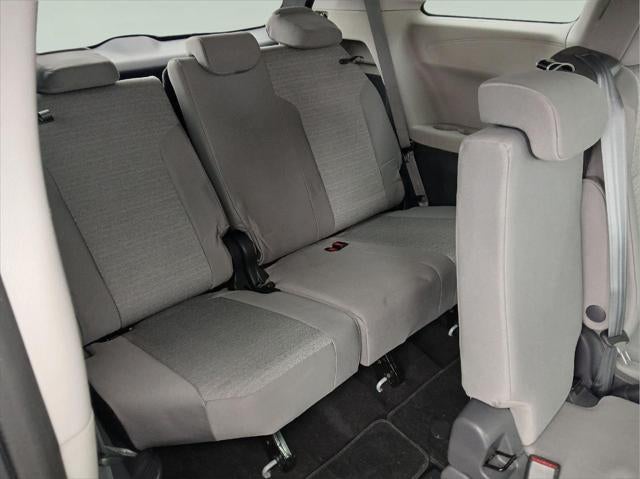 2021 Toyota SIENNA LE LE 8-Passenger