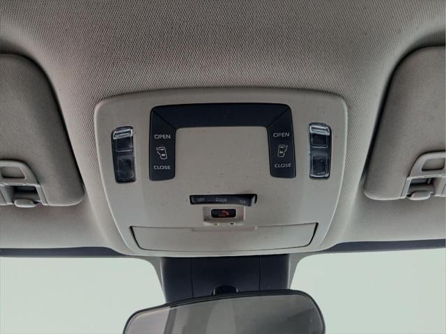 2021 Toyota SIENNA LE LE 8-Passenger