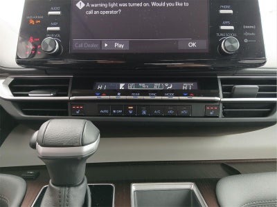 2024 Toyota SIENNA XLE MINIVAN