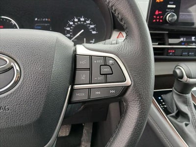 2024 Toyota SIENNA XLE MINIVAN