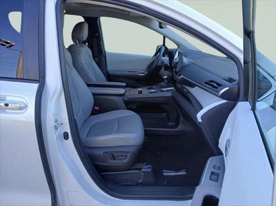 2026 Toyota Sienna XLE 8-Passenger