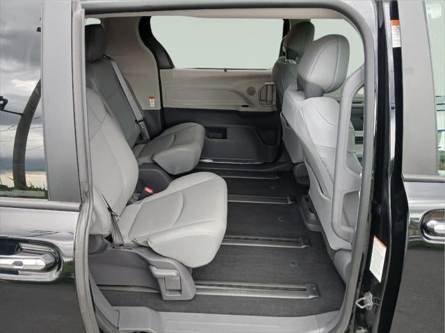 2021 Toyota Sienna XLE 7-Passenger