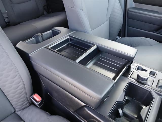 2024 Toyota TUNDRA 4X4 SR5