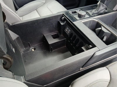 2022 Toyota TUNDRA 4X4 SR5