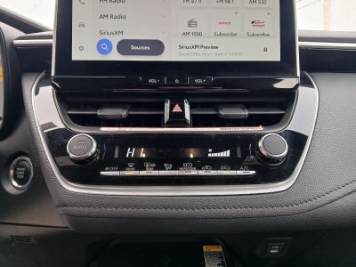 2025 Toyota COROLLA SE