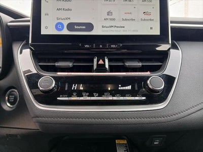 2025 Toyota COROLLA SE