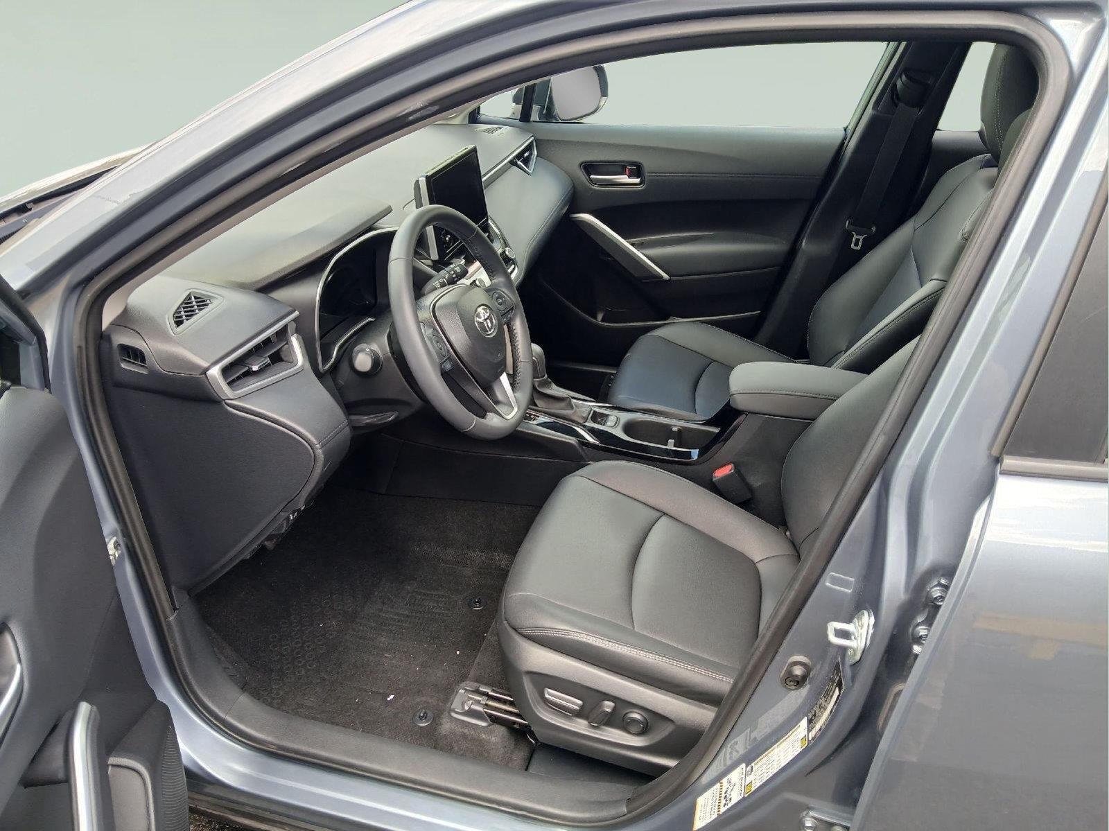 2024 Toyota Corolla Cross XLE