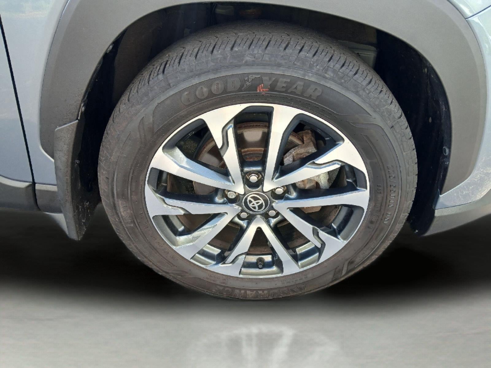 2024 Toyota Corolla Cross XLE