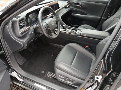 2025 Toyota CROWN SIGNIA XLE