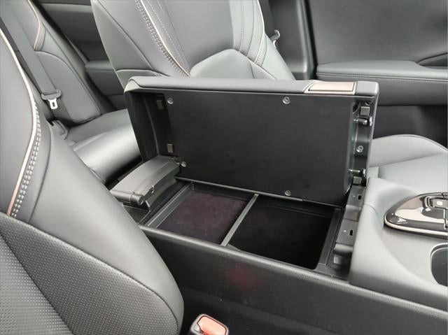 2025 Toyota CROWN PLATINUM AWD