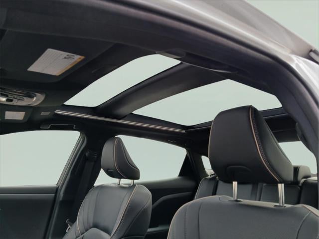 2025 Toyota CROWN PLATINUM AWD