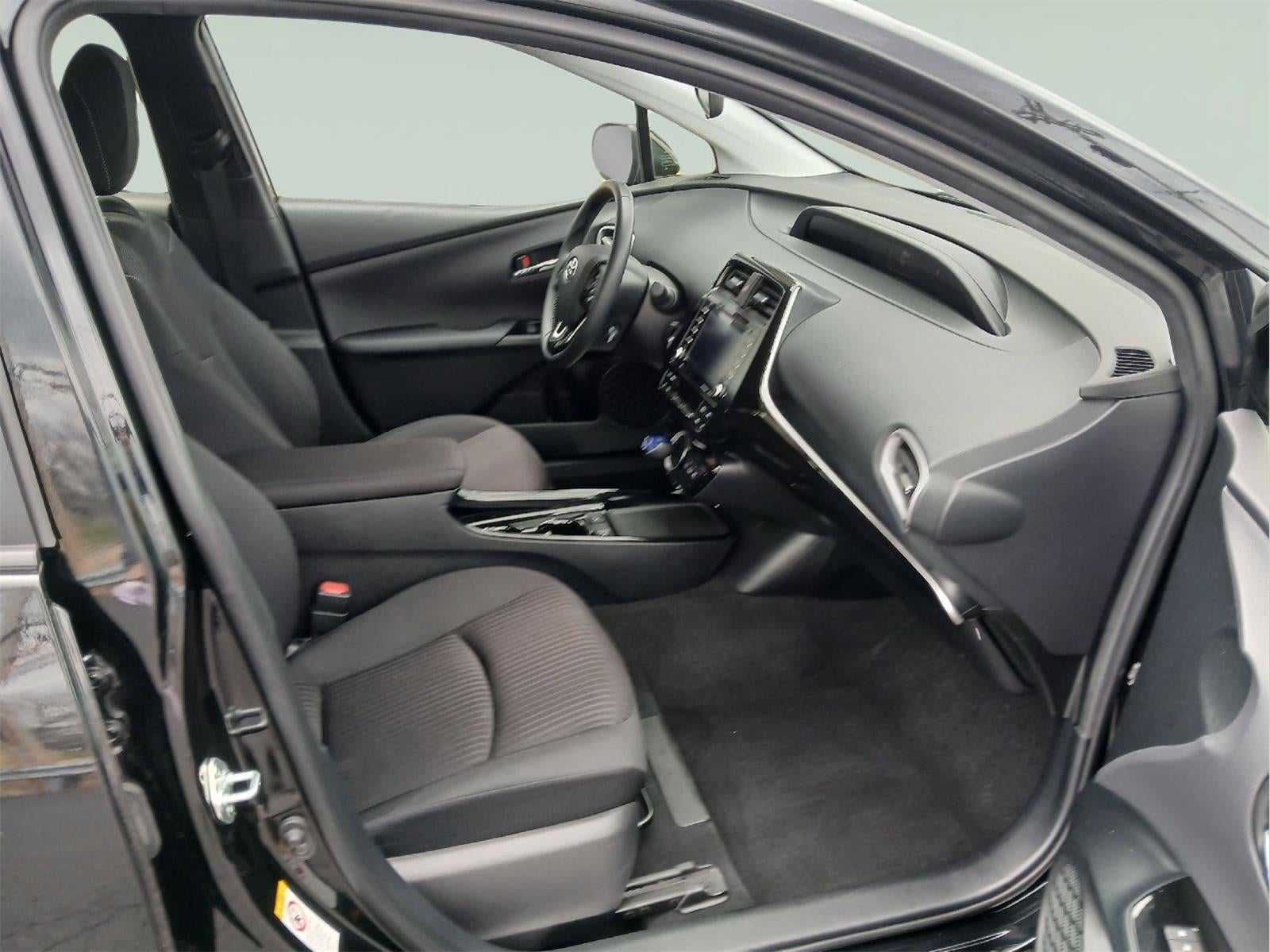 2021 Toyota PRIUS PRIME LE