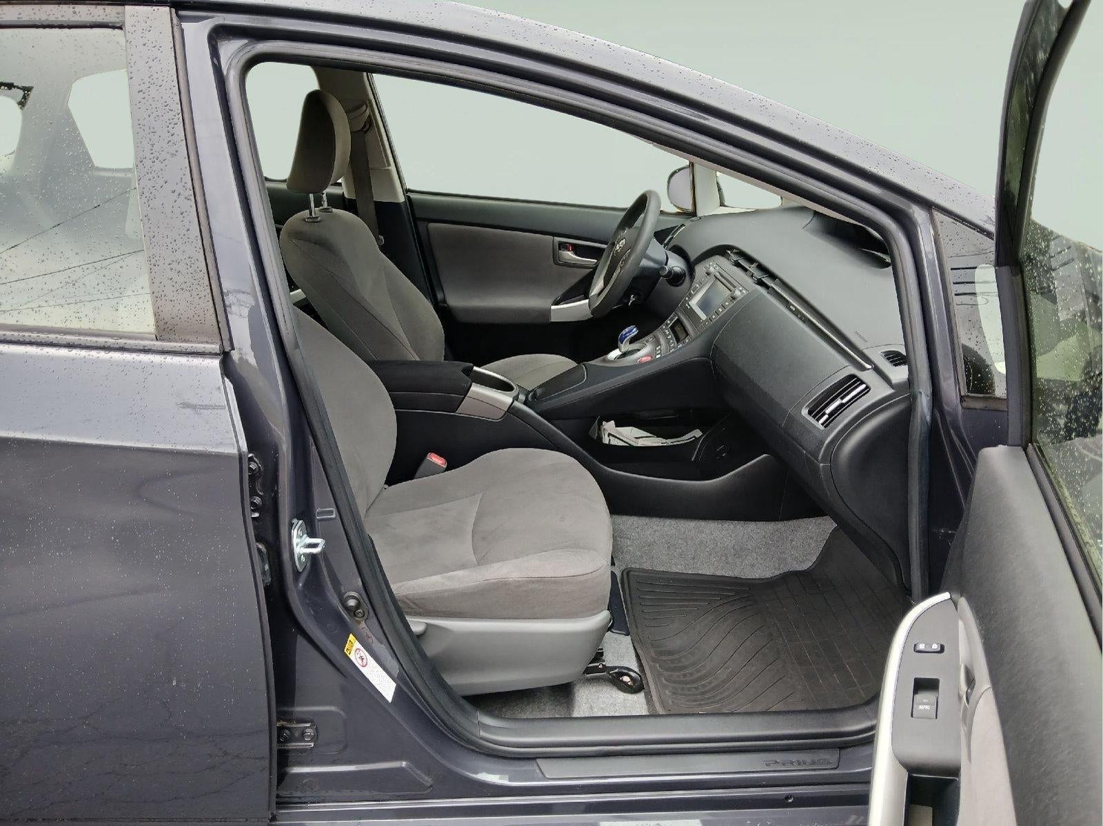 2015 Toyota PRIUS Three