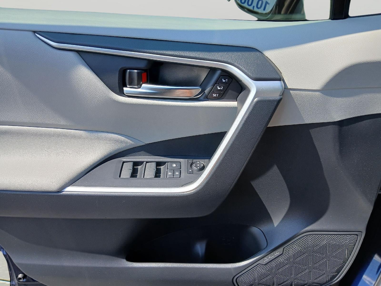 2025 Toyota RAV4 Hybrid XLE Premium