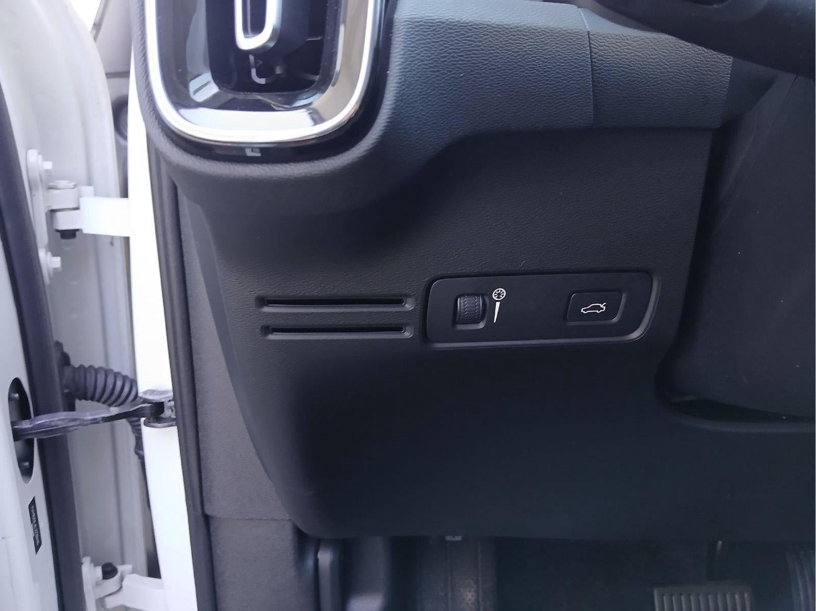 2020 Volvo XC40 Inscription