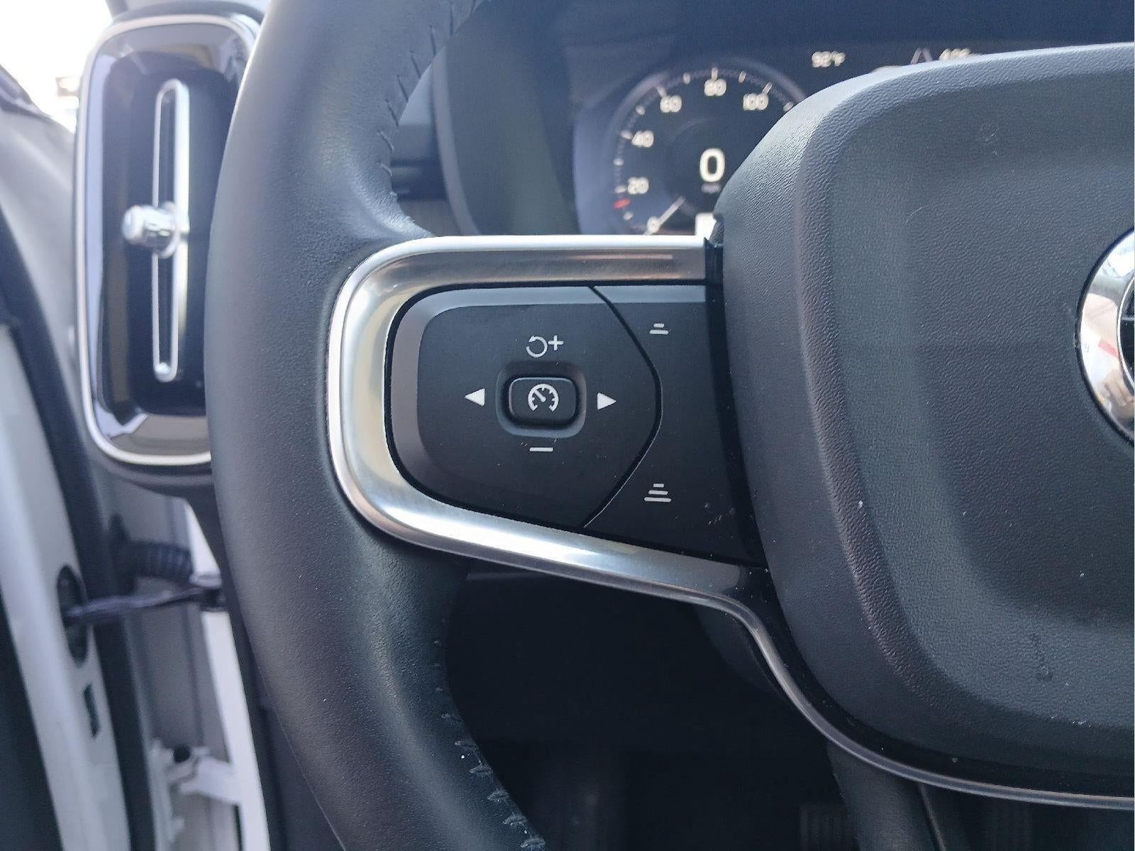 2020 Volvo XC40 Inscription