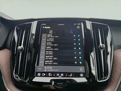 2025 Volvo XC60 Plus