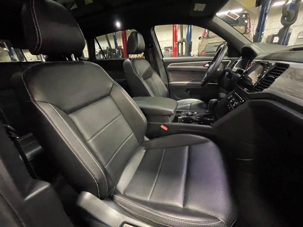 2022 Volkswagen Atlas Cross Sport 3.6L V6 SE w/Technology Certified