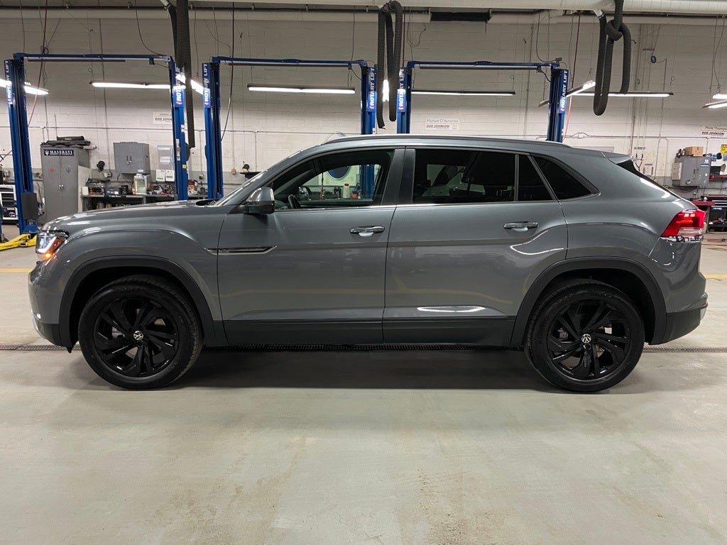 2022 Volkswagen Atlas Cross Sport 3.6L V6 SE w/Technology Certified