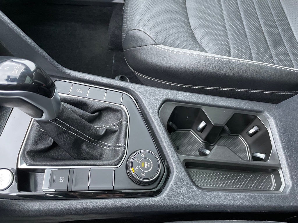 2022 Volkswagen Taos 1.5T SEL Certified