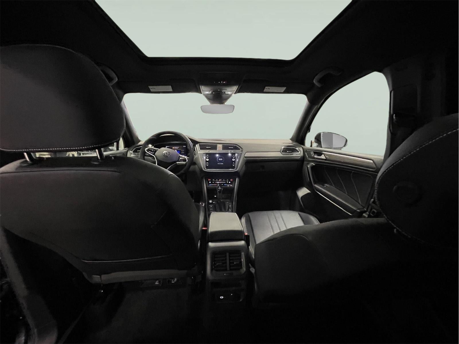 2023 Volkswagen Tiguan SE R-Line Black