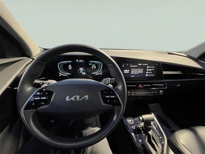 2023 Kia Niro SX
