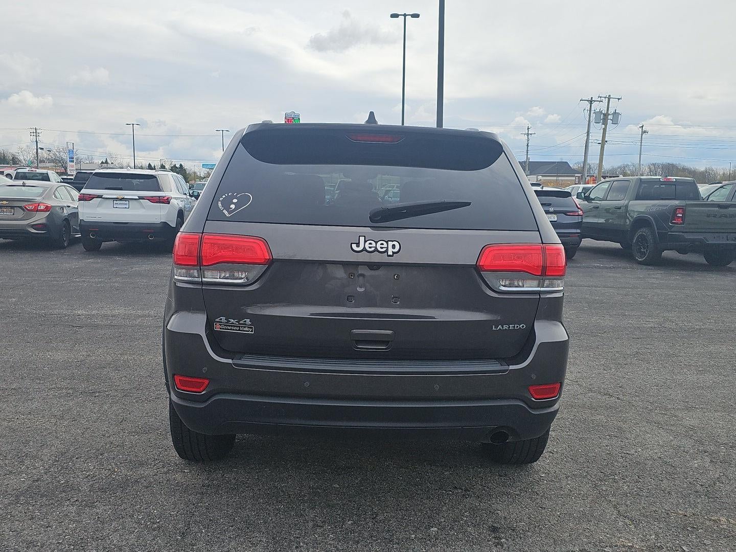 2017 Jeep Grand Cherokee Laredo 4x4