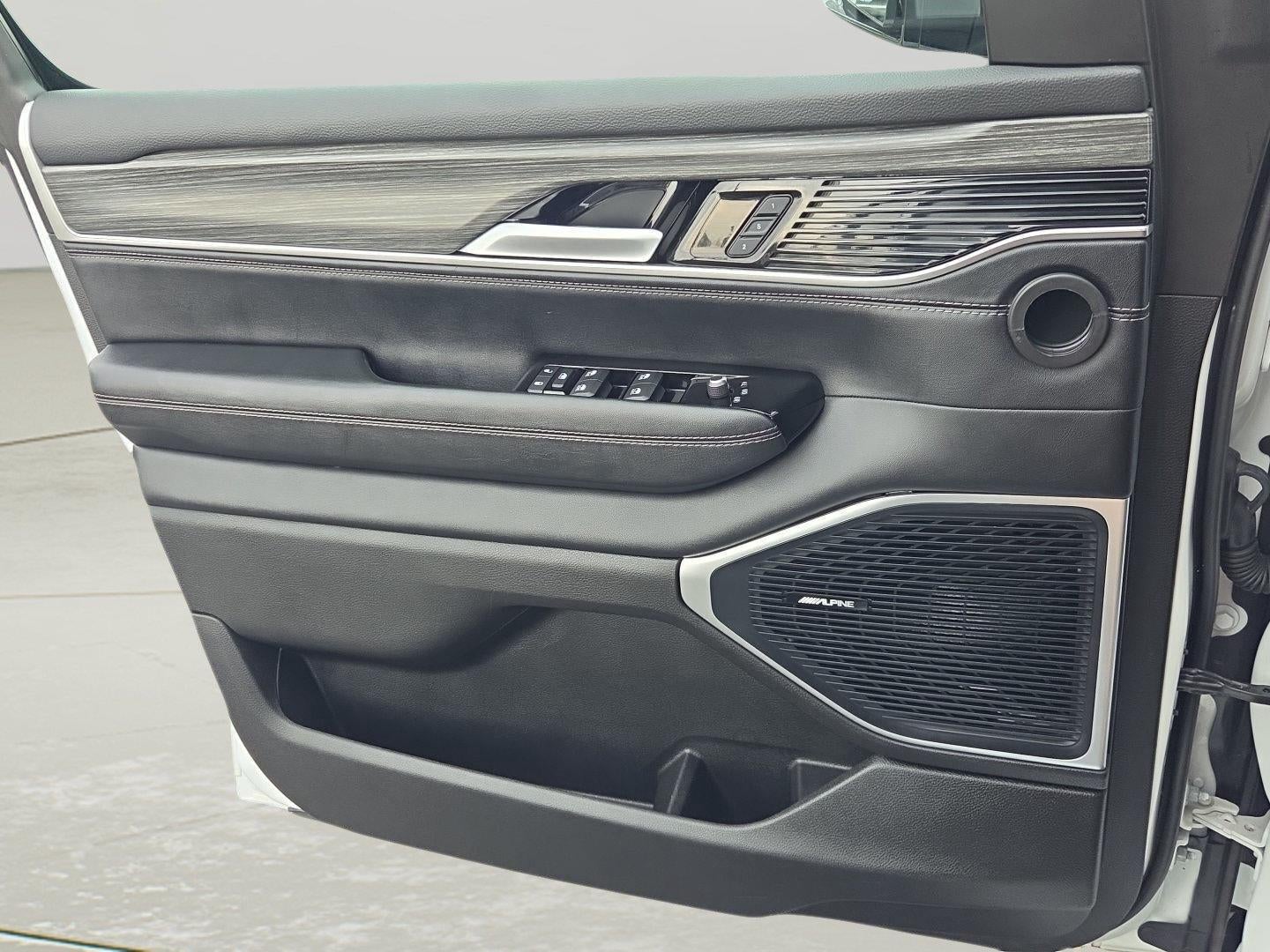 2024 Jeep Wagoneer L Series III