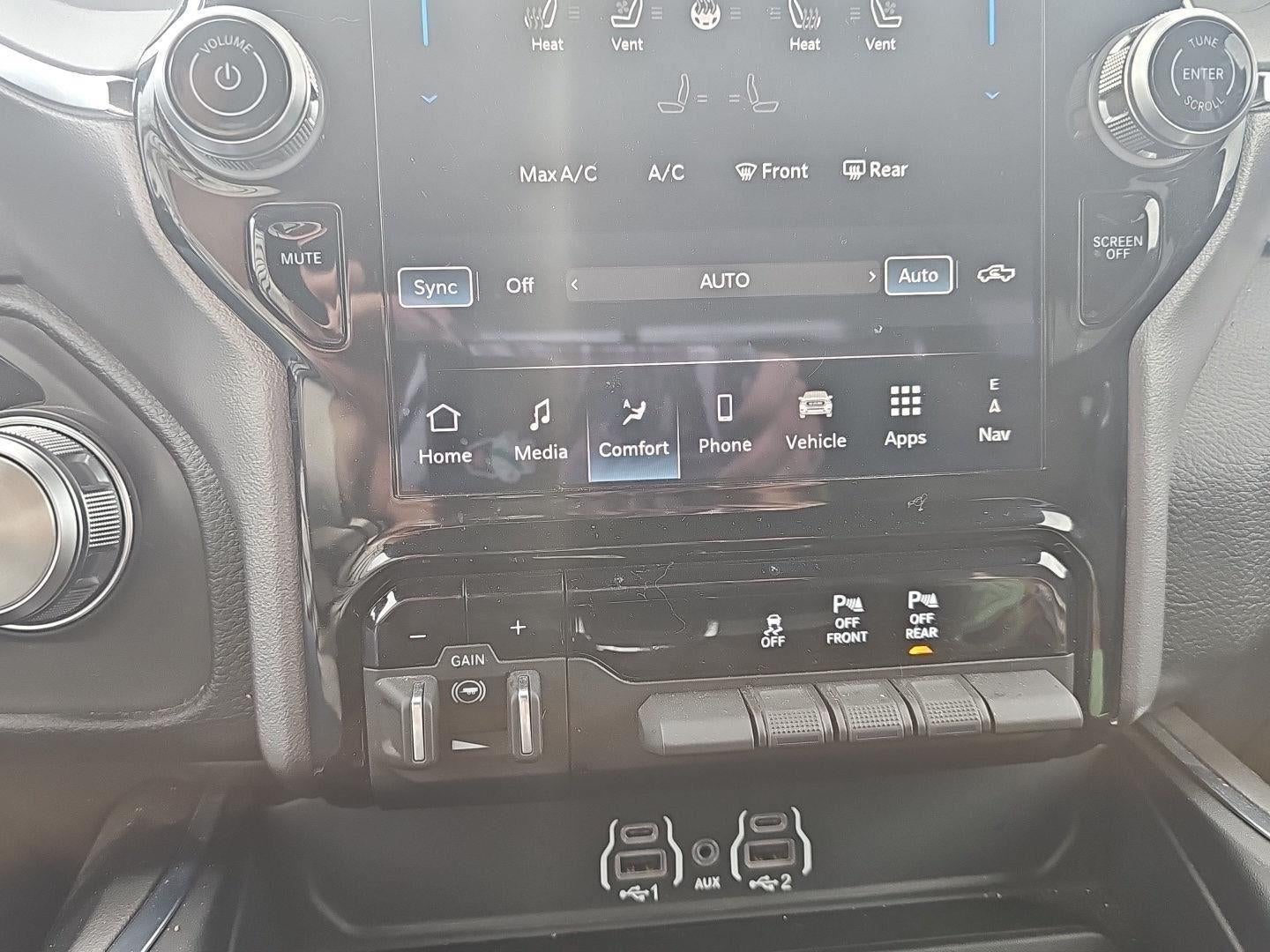 2025 RAM 1500 Laramie Crew Cab 4x4 5'7" Box