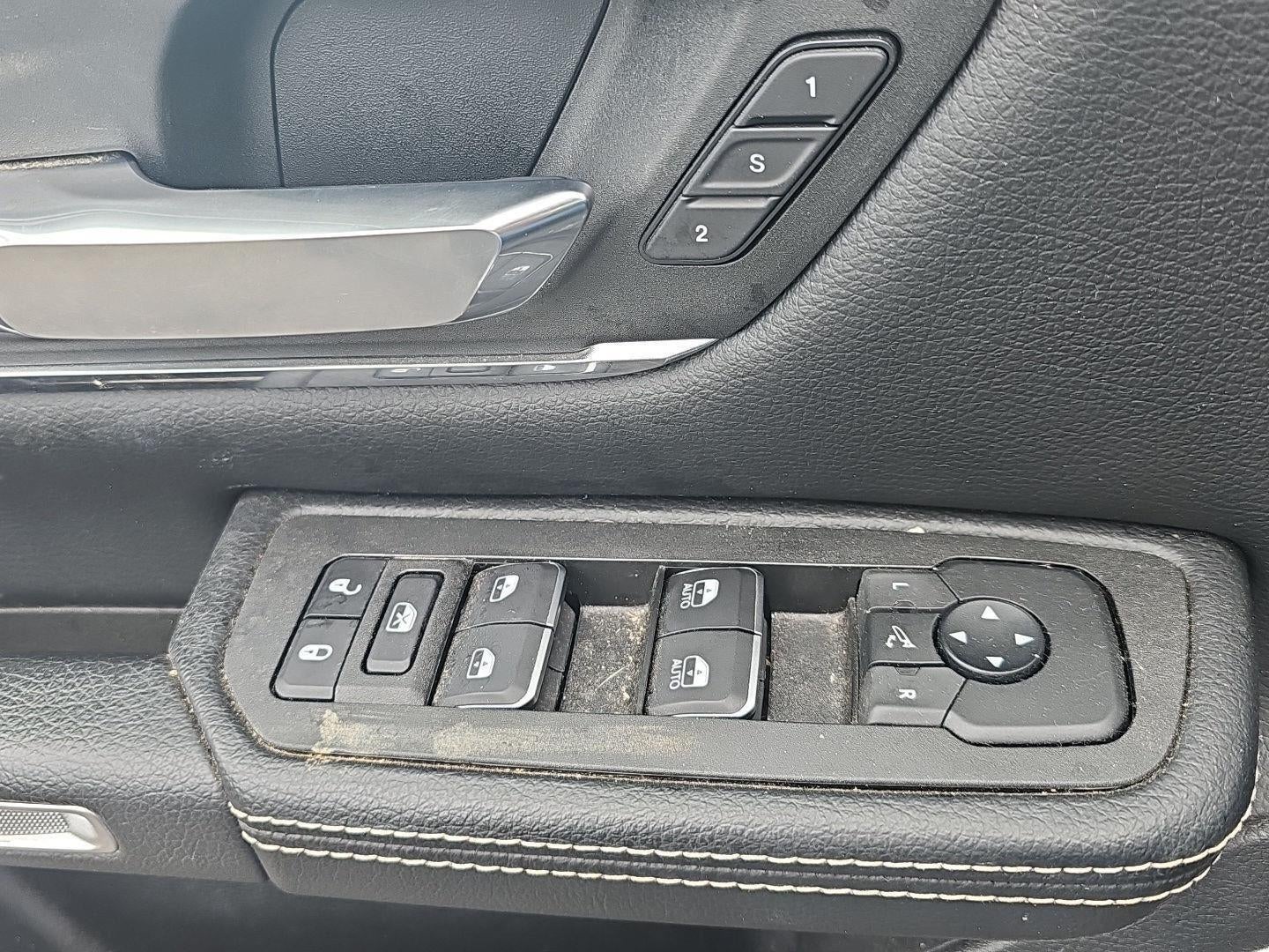 2025 RAM 1500 Laramie Crew Cab 4x4 5'7" Box
