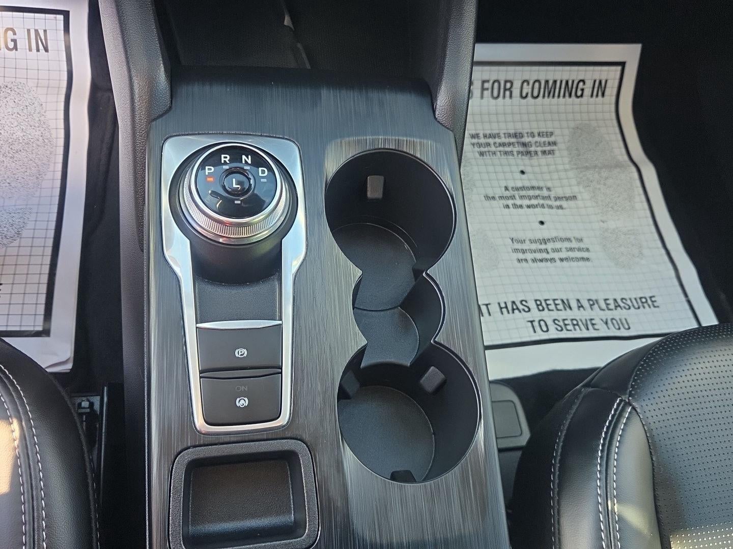 2025 Ford Escape Platinum - Photo 24