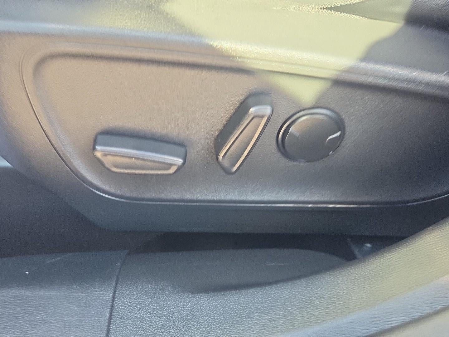 2025 Ford Escape Platinum - Photo 32