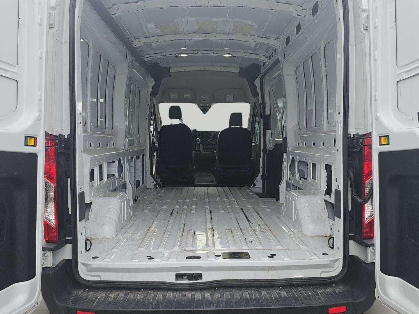 2025 Ford Transit Cargo Van T-250 148" Med Rf 9070 GVWR AWD