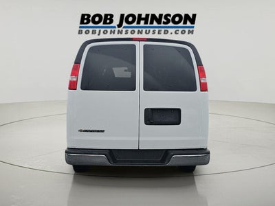 2025 Chevrolet Express Passenger 1LT