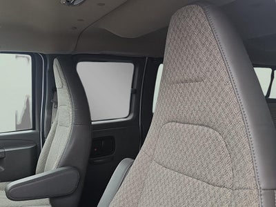 2025 Chevrolet Express Passenger 1LT