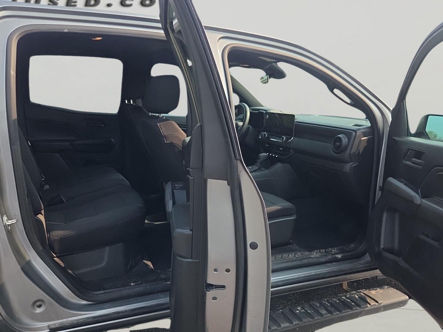 2023 Chevrolet Colorado Work Truck - Photo 10