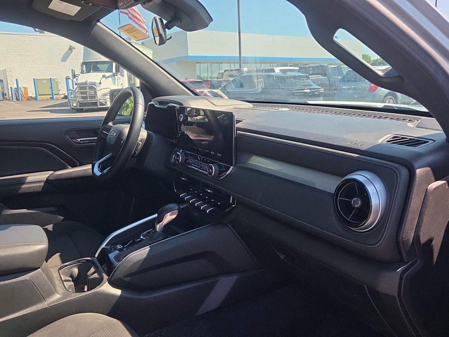 2023 Chevrolet Colorado 4WD LT