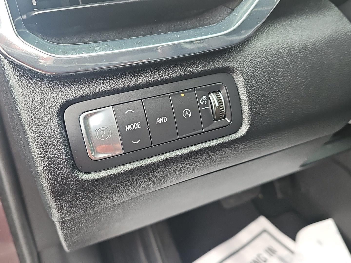 2024 GMC Acadia Elevation