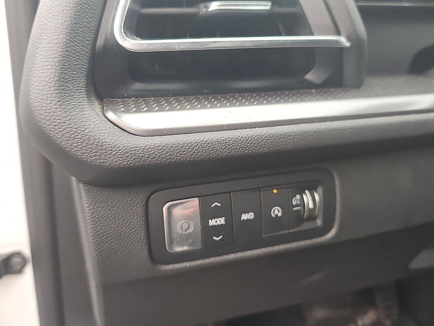 2024 Chevrolet Traverse LS