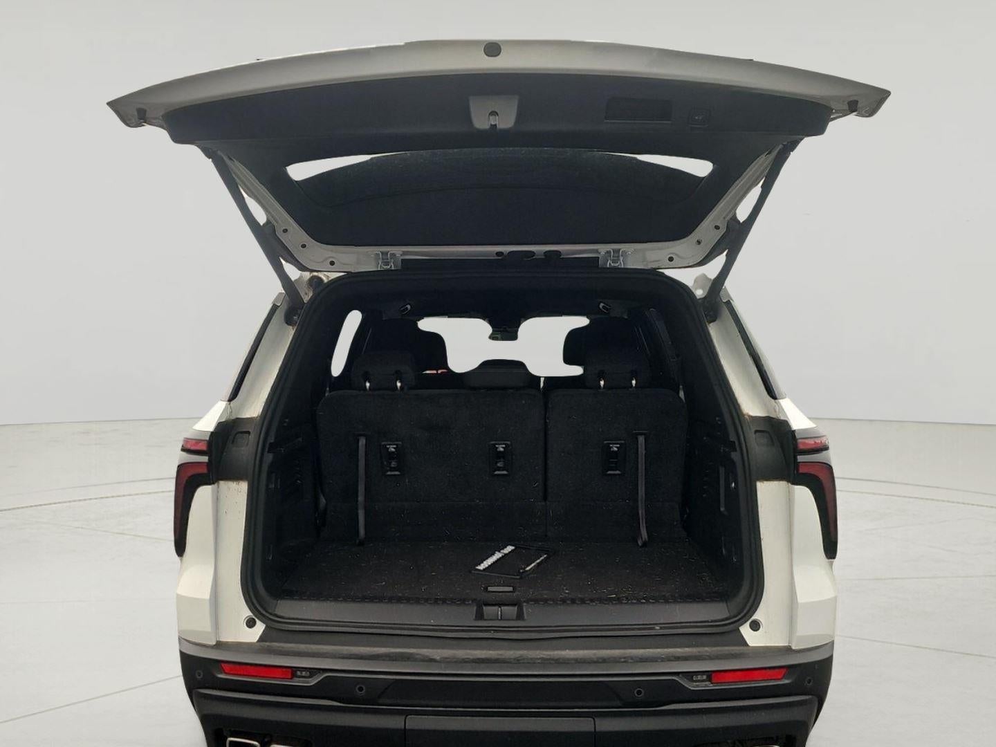 2024 Chevrolet Traverse LS