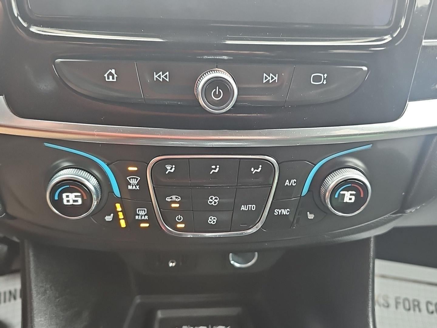 2023 Chevrolet Traverse LT Cloth