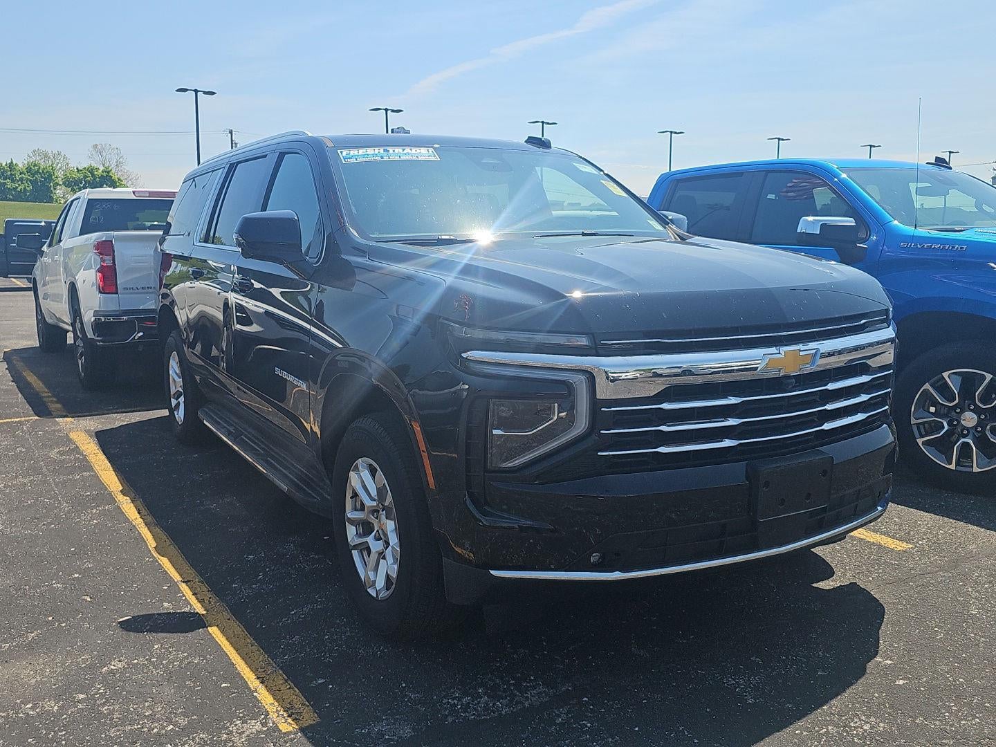 2025 Chevrolet Suburban LT