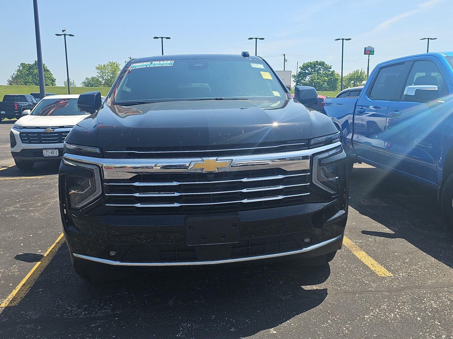 2025 Chevrolet Suburban LT