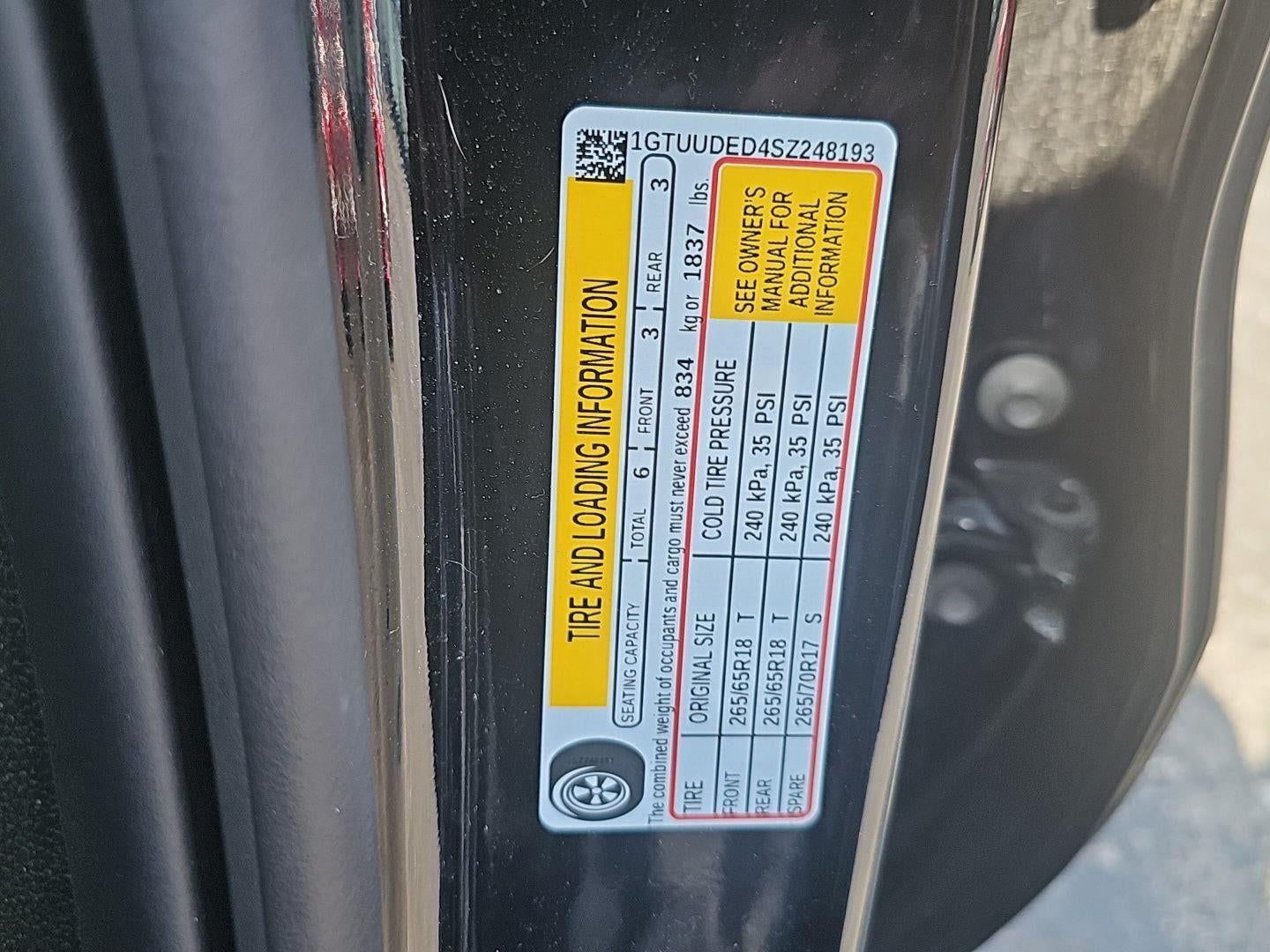 2025 GMC Sierra 1500 SLT