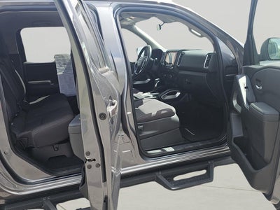 2022 Nissan Frontier Crew Cab SV 4x4