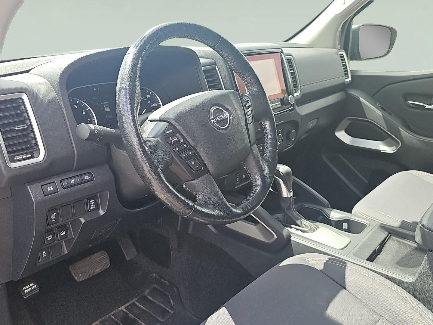 2022 Nissan Frontier Crew Cab SV 4x4