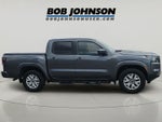 2022 Nissan Frontier Crew Cab SV 4x4