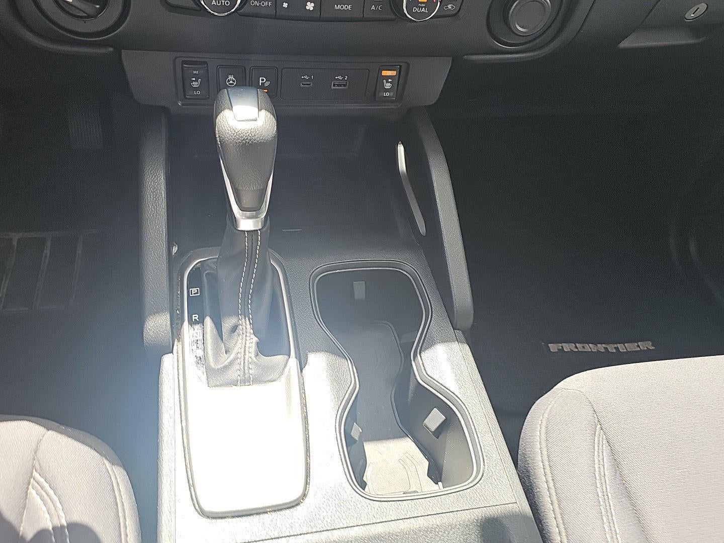 2022 Nissan Frontier Crew Cab SV 4x4